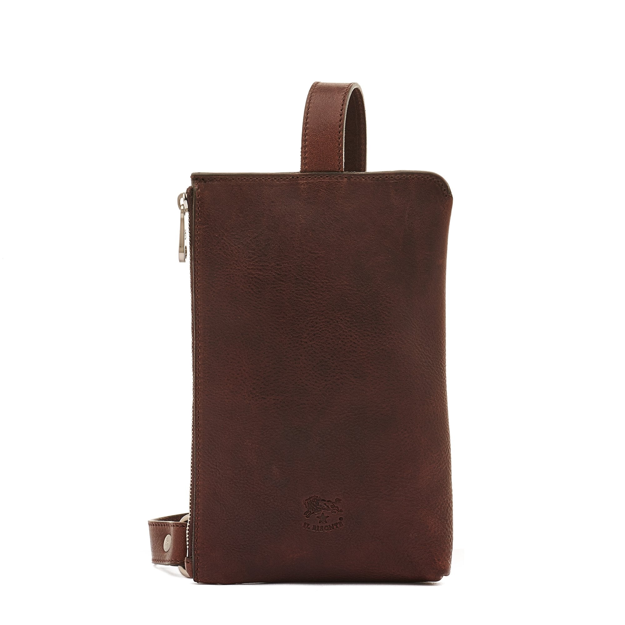 Front view of the Il Bisonte Duccio Men’s Belt Bag in Coffee, handmade in Tuscany from vegetable-tanned vintage cowhide with a clean minimalist silhouette.