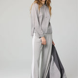 La Fata tailored travel pants in heather grey – minimalist pull-on stretch trousers curated by CashmereRED in Telluride
