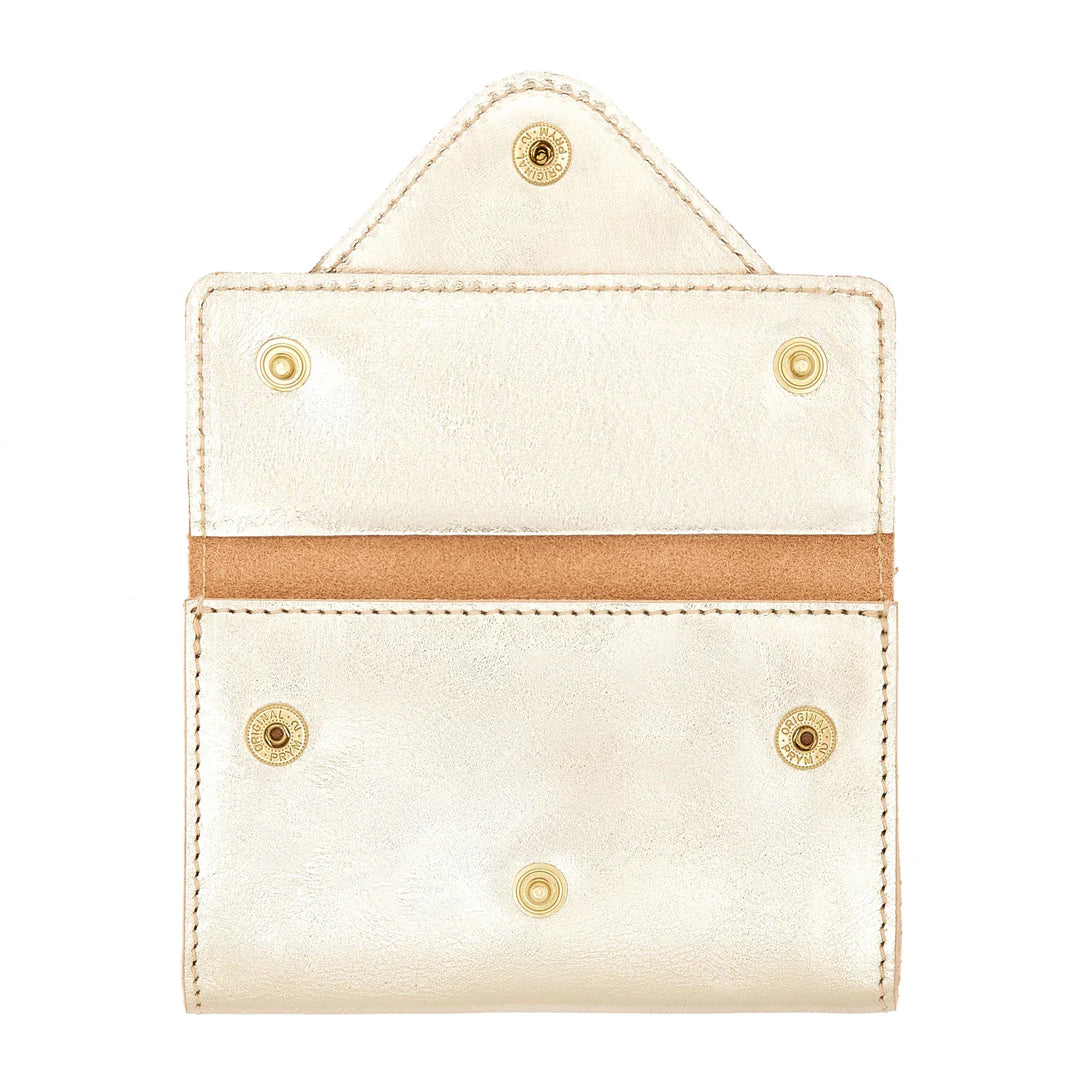 Close-up of Il Bisonte Uffizi Cardholder highlighting craftsmanship and brass snap detail.
