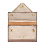 Il Bisonte Uffizi Cardholder in vegetable-tanned cowhide featuring brass snap and interior pocket.