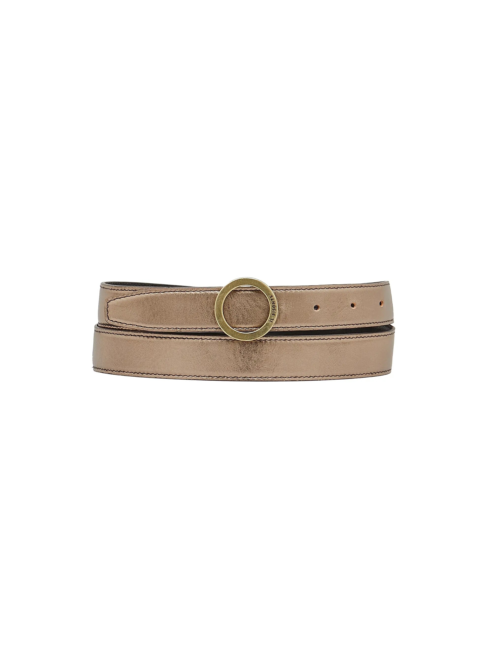 Close-up of Il Bisonte Bigallo belt showing round logo-engraved buckle in polished metal