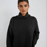 Not too slouchy, not too fitted — this cashmere favorite is made with natural fibers and designed in Telluride for everyday elegance.
